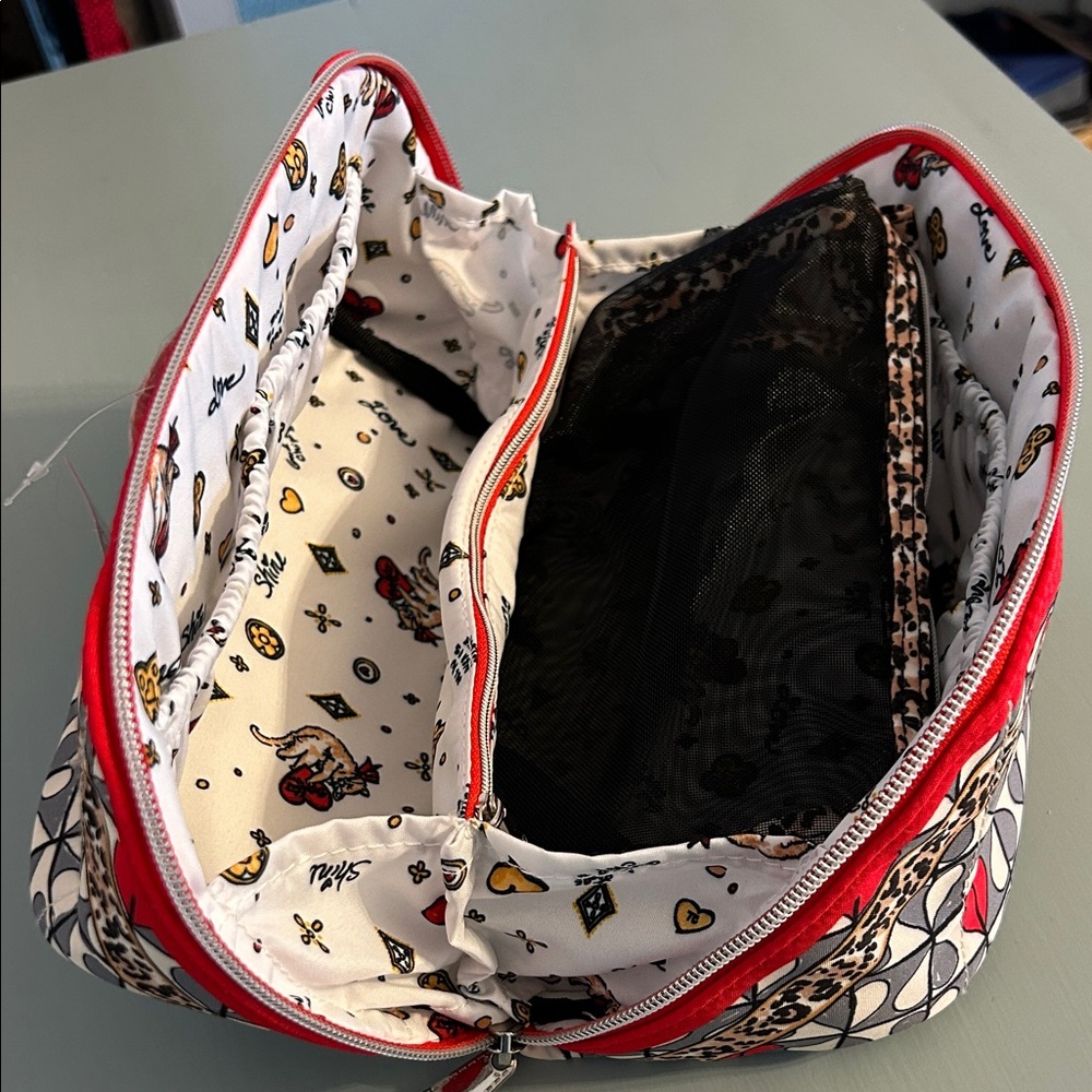 Women's Patterned Bag - Red and Black - Picture 4 of 10